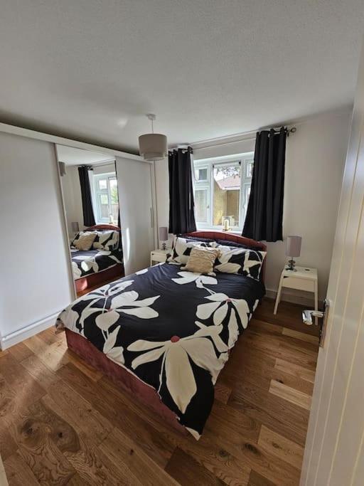 Comfortable Two Bedroom Flat Hove Exterior foto