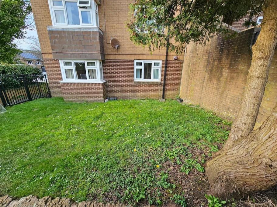 Comfortable Two Bedroom Flat Hove Exterior foto